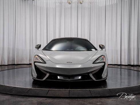 Used 2017 McLaren 570S RWD image 2