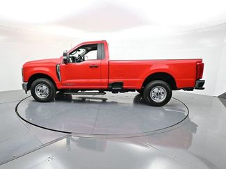 New 2026 Ford F250 XL w/ XL Chrome Package RWD video 4