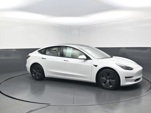 Used 2023 Tesla Model 3 Standard Range RWD image 38