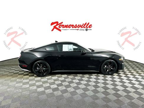 Used 2022 Ford Mustang GT Premium w/ Equipment Group 401A image 8