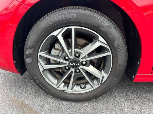 Used 2023 Kia Forte LXS w/ LXS Technology Package image 9