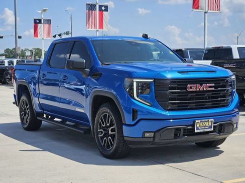 Used 2022 GMC Sierra 1500 Elevation RWD image 3