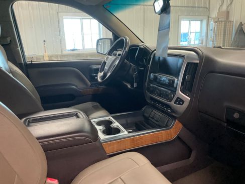 Used 2015 GMC Sierra 1500 SLT w/ SLT Crew Cab Value Package AWD/4WD image 30