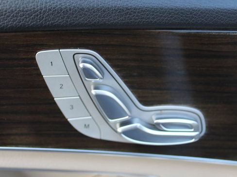 Used 2016 Mercedes-Benz C 300 Sedan image 33