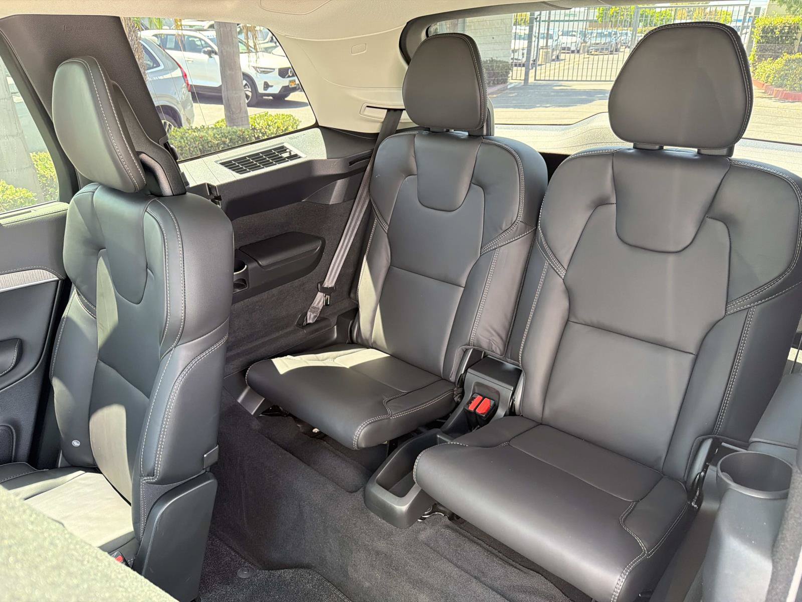 Certified 2024 Volvo XC90 B6 Ultimate AWD/4WD image 23