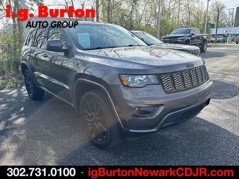 Used 2021 Jeep Grand Cherokee Laredo X image 4