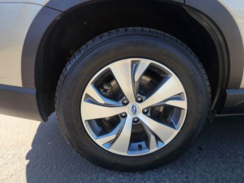 Used 2019 Subaru Ascent Premium image 15