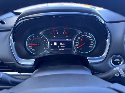 Used 2023 Chevrolet Traverse RS image 29