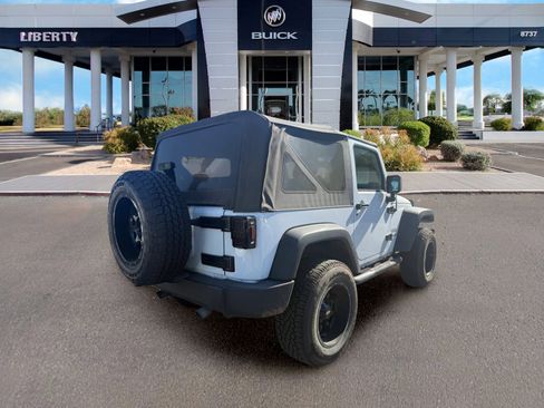 Used 2017 Jeep Wrangler Sport w/ Quick Order Package 24S AWD/4WD image 2