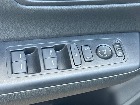 Used 2026 Honda CR-V LX image 13