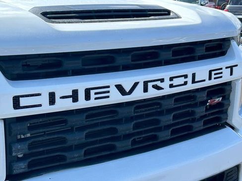 Used 2021 Chevrolet Silverado 2500 LT w/ Z71 Off-Road Package AWD/4WD image 10