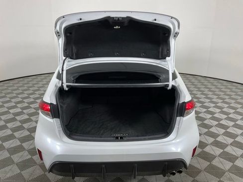 Used 2025 Toyota Corolla SE FWD image 8