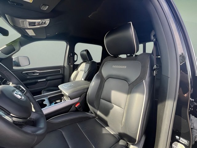 Used 2025 RAM 1500 Laramie AWD/4WD image 12