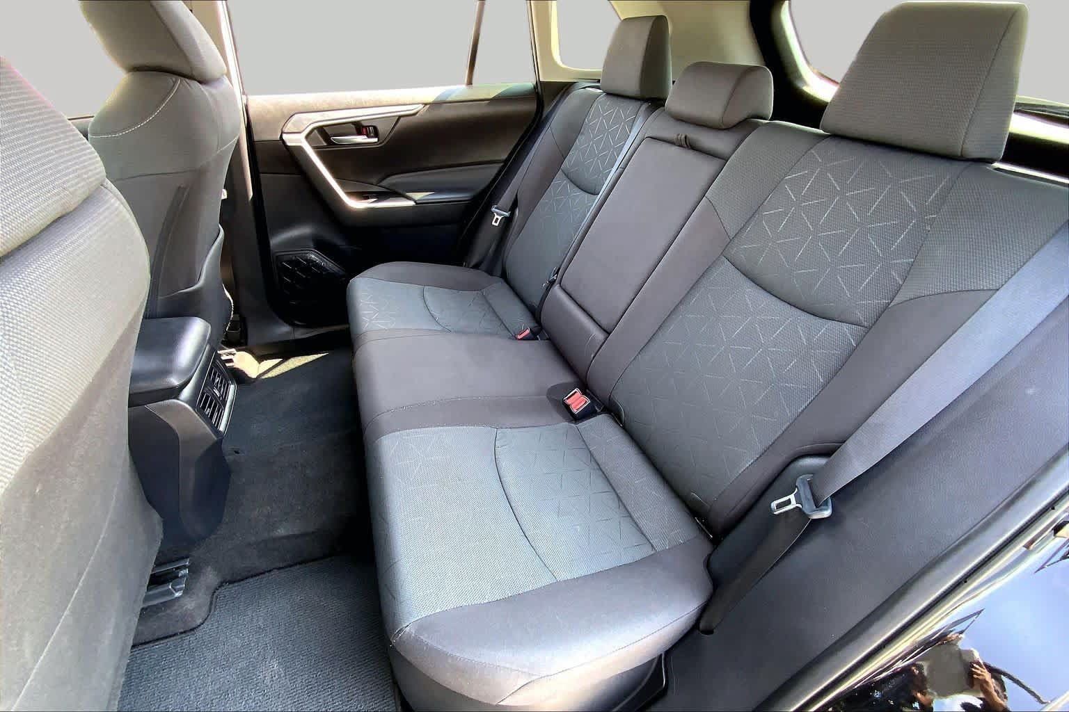 Used 2024 Toyota RAV4 XLE w/ Convenience Package AWD/4WD image 20