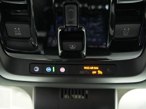 New 2026 GMC Yukon XL AT4 w/ AT4 Premium Plus Package AWD/4WD image 49