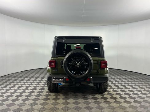 Used 2022 Jeep Wrangler Unlimited Sahara w/ Cold Weather Group image 6