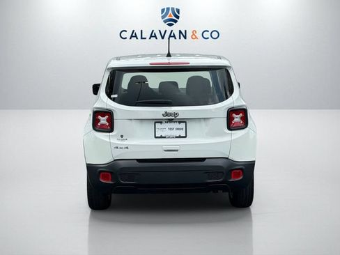 Used 2023 Jeep Renegade Latitude AWD/4WD image 6