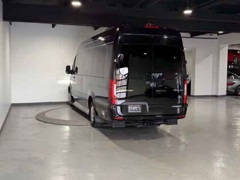Used 2022 Mercedes-Benz Sprinter 3500 image 13