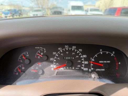 Used 2000 Ford F250 Lariat image 5