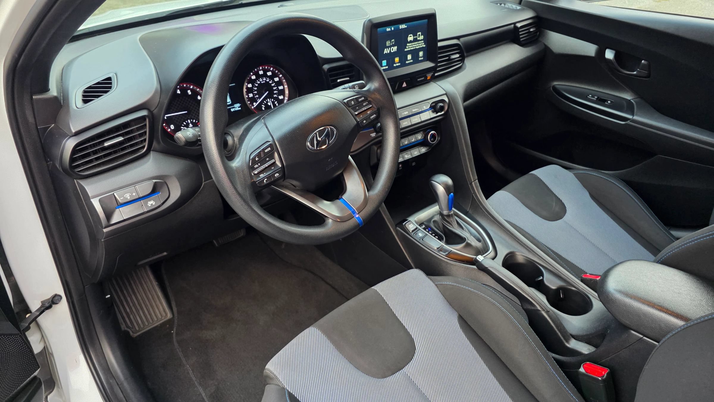 Used 2019 Hyundai Veloster 2.0 FWD image 9