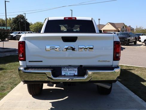 Used 2025 RAM 2500 Big Horn image 38