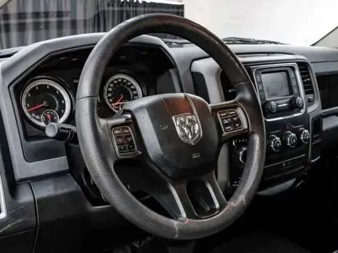 Used 2019 RAM 1500 Express w/ Express Value Package AWD/4WD image 18
