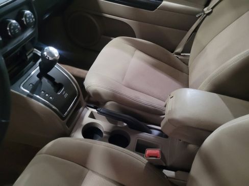 Used 2017 Jeep Patriot Latitude FWD image 26
