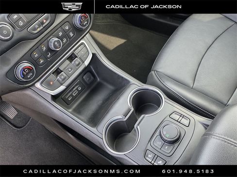 Used 2024 GMC Terrain SLT image 19