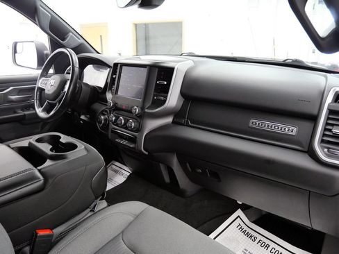 Used 2022 RAM 1500 Big Horn AWD/4WD image 16