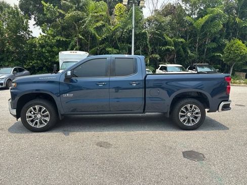 Used 2019 Chevrolet Silverado 1500 LT w/ Texas Edition RWD image 4