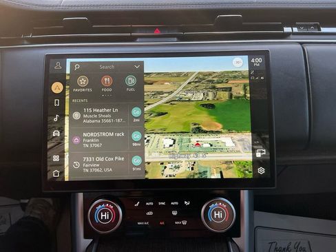 Used 2023 Land Rover Range Rover Long Wheelbase SE image 26