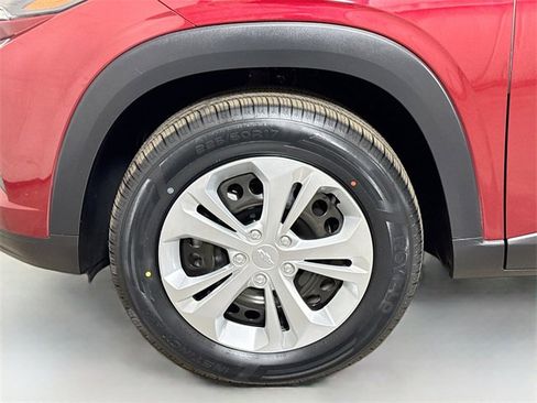 Used 2024 Chevrolet Trax LS image 27