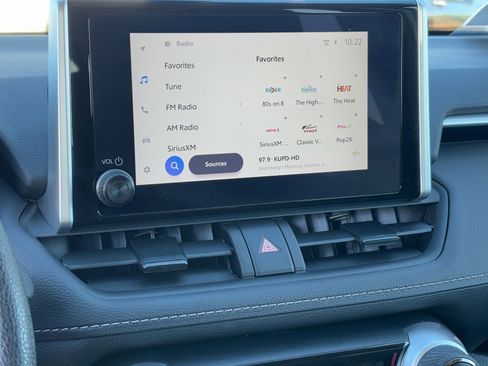 Certified 2025 Toyota RAV4 XLE image 25