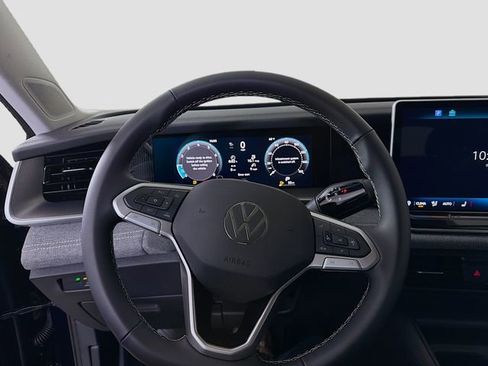 New 2026 Volkswagen Tiguan S FWD image 12