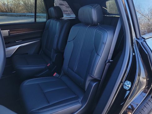 New 2026 Cadillac Vistiq Sport image 28