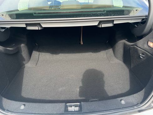 Used 2014 Mercedes-Benz C 250 Sedan image 19