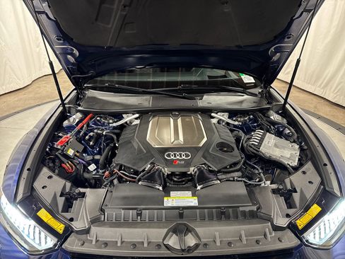 Used 2021 Audi RS 6 AWD/4WD image 30
