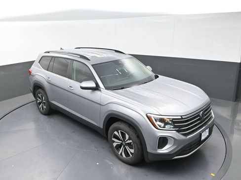 Used 2026 Volkswagen Atlas SE AWD/4WD image 14