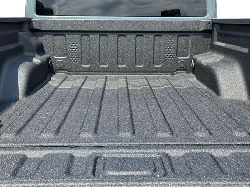 New 2025 Jeep Gladiator Sport image 10