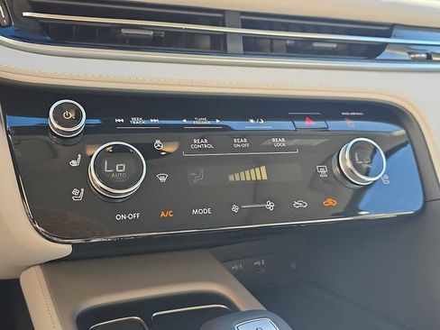 Certified 2026 INFINITI QX60 Luxe w/ Cargo Package FWD image 20