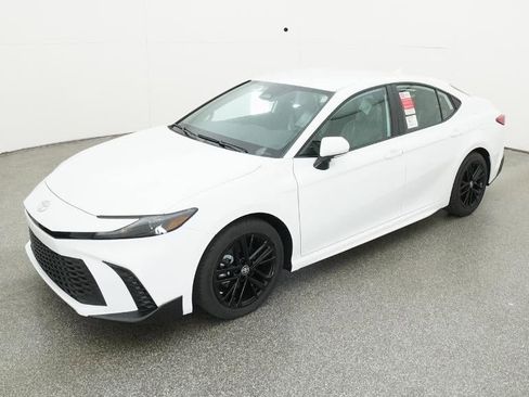 New 2026 Toyota Camry SE image 1