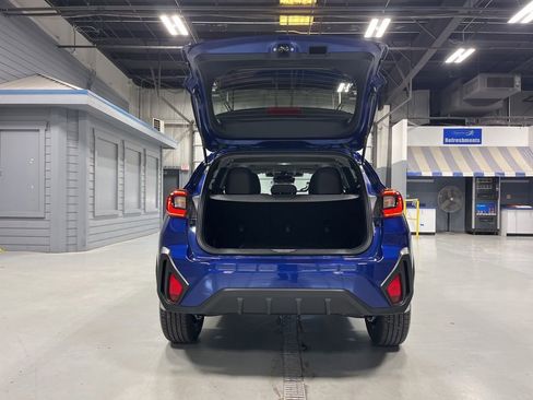 Used 2026 Subaru Crosstrek 2.0i Premium AWD/4WD image 9