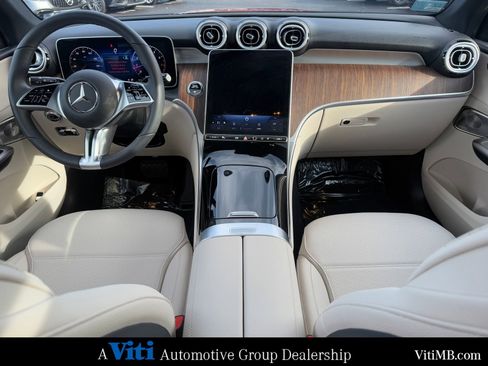 Certified 2025 Mercedes-Benz GLC 300 4MATIC image 2