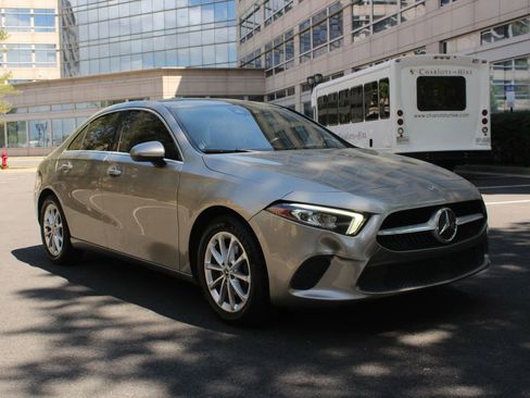 Used 2019 Mercedes-Benz A 220 4MATIC image 1