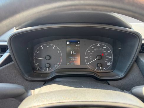 Used 2025 Toyota Corolla LE FWD image 23