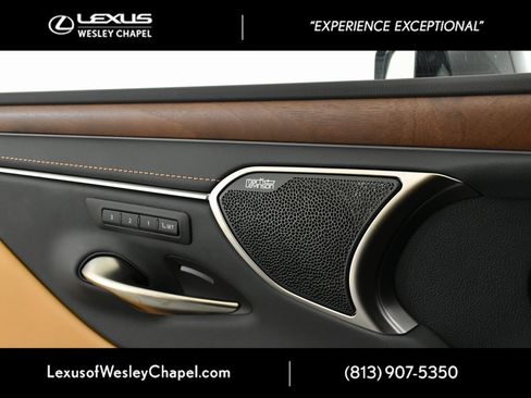 New 2025 Lexus ES 350 Ultra Luxury image 13