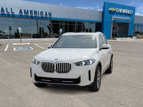Used 2025 BMW X5 sDrive40i w/ Premium Package RWD image 1