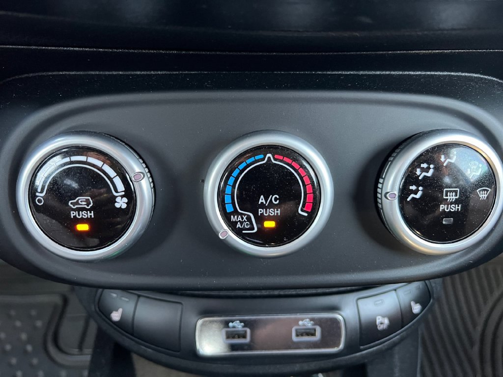 Used 2023 FIAT 500X Pop AWD/4WD image 4