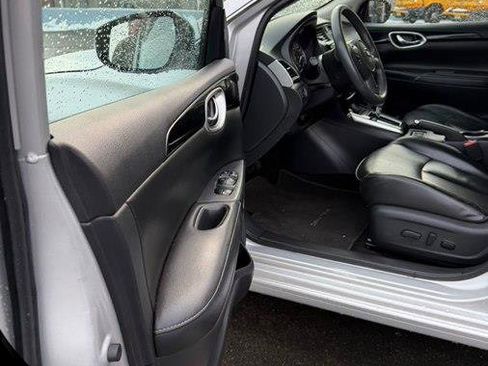 Used 2016 Nissan Sentra SL image 17