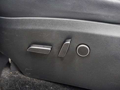 Used 2023 Tesla Model Y AWD image 22